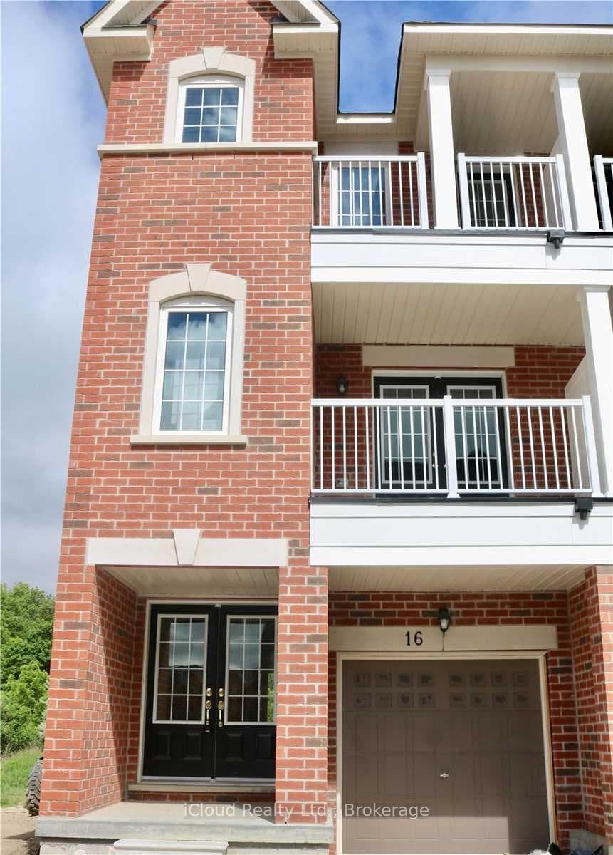 16 Miami Grove photo 1