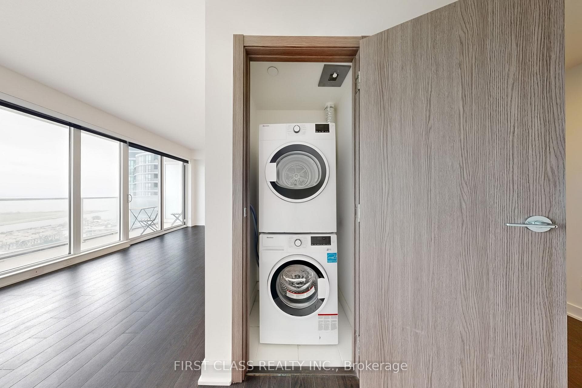 19 Bathurst Street Unit 3012 photo 22