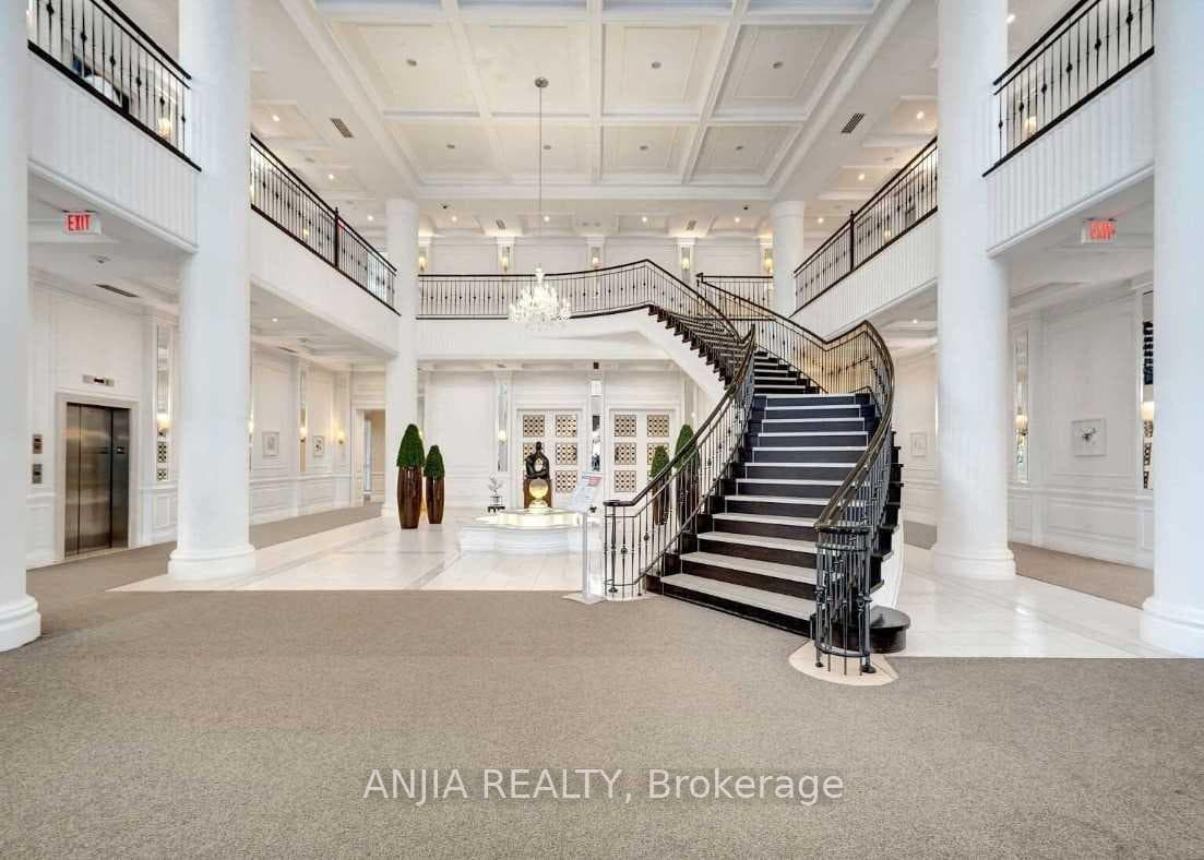25 Greenview Avenue Unit 1024 photo 4