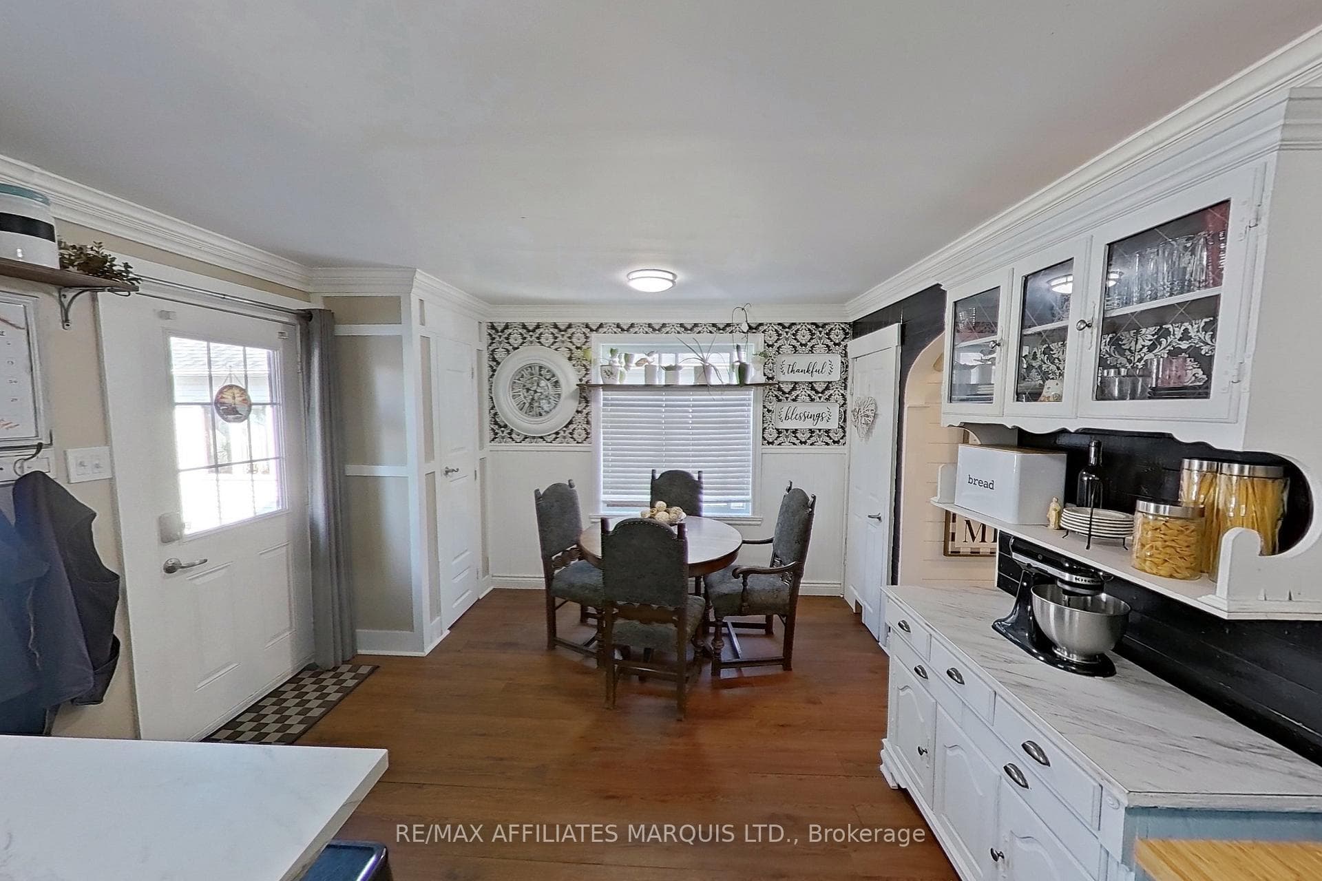 54 Lefebvre Avenue photo 3