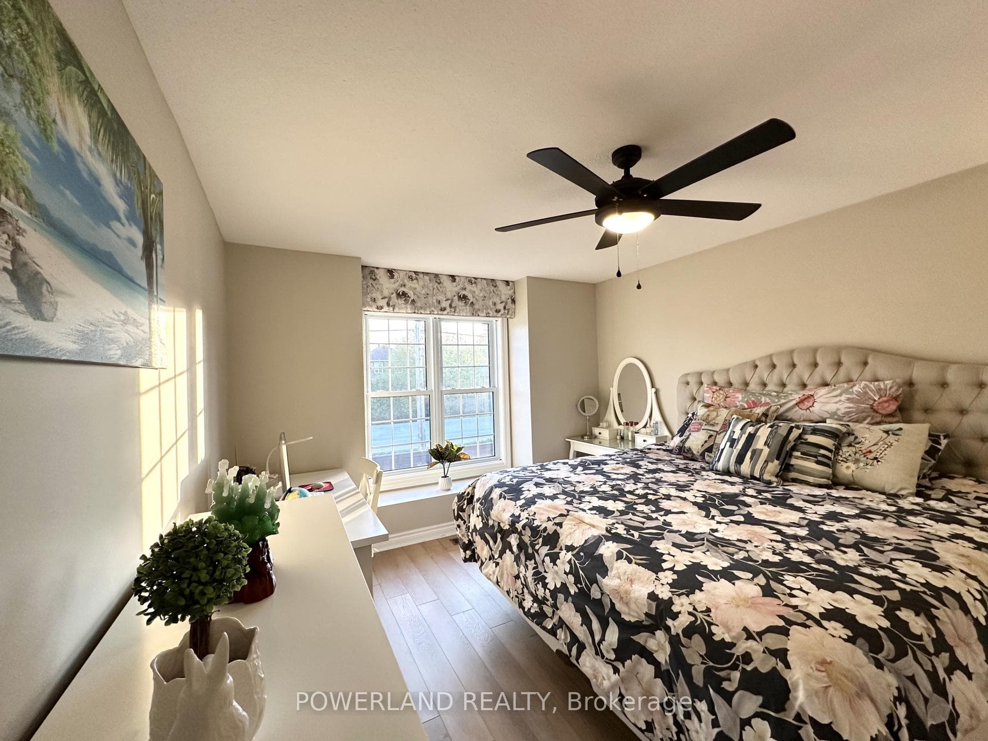 Prim Bedroom1