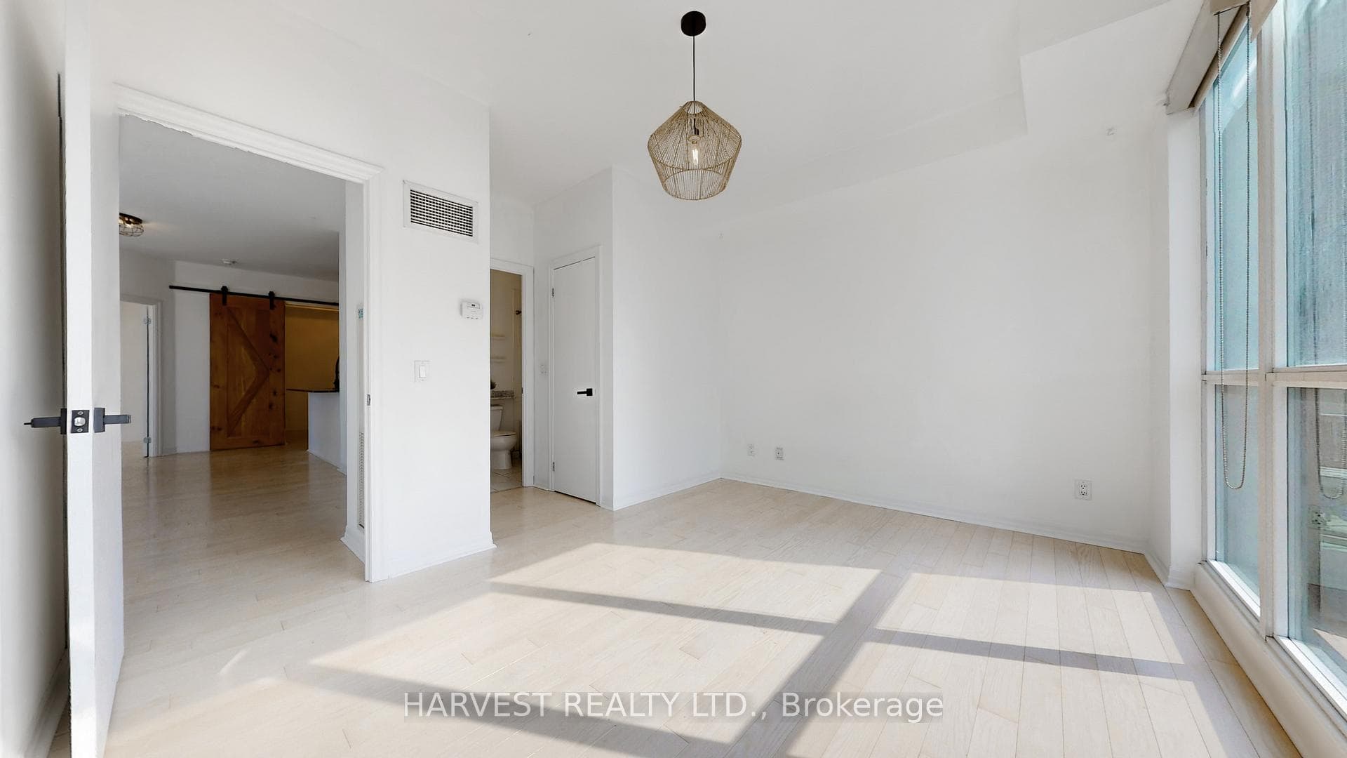 16 Yonge Street Unit 2411 photo 17