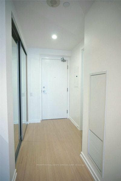101 Peter Street Unit 4005 photo 6