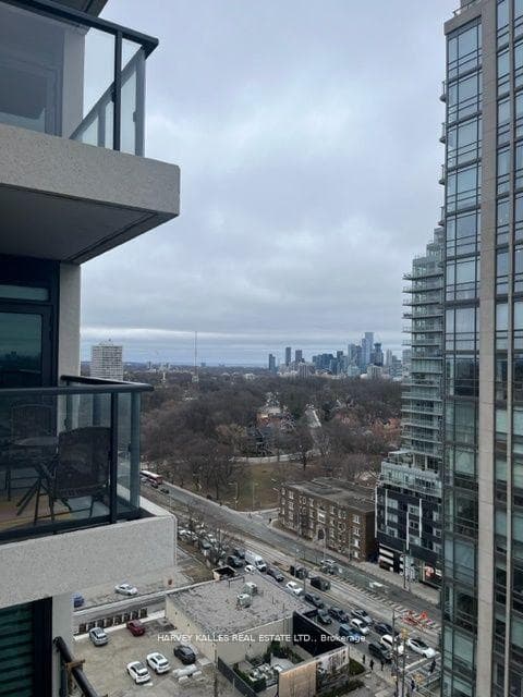 1486 Bathurst Street Unit 1405 photo 23