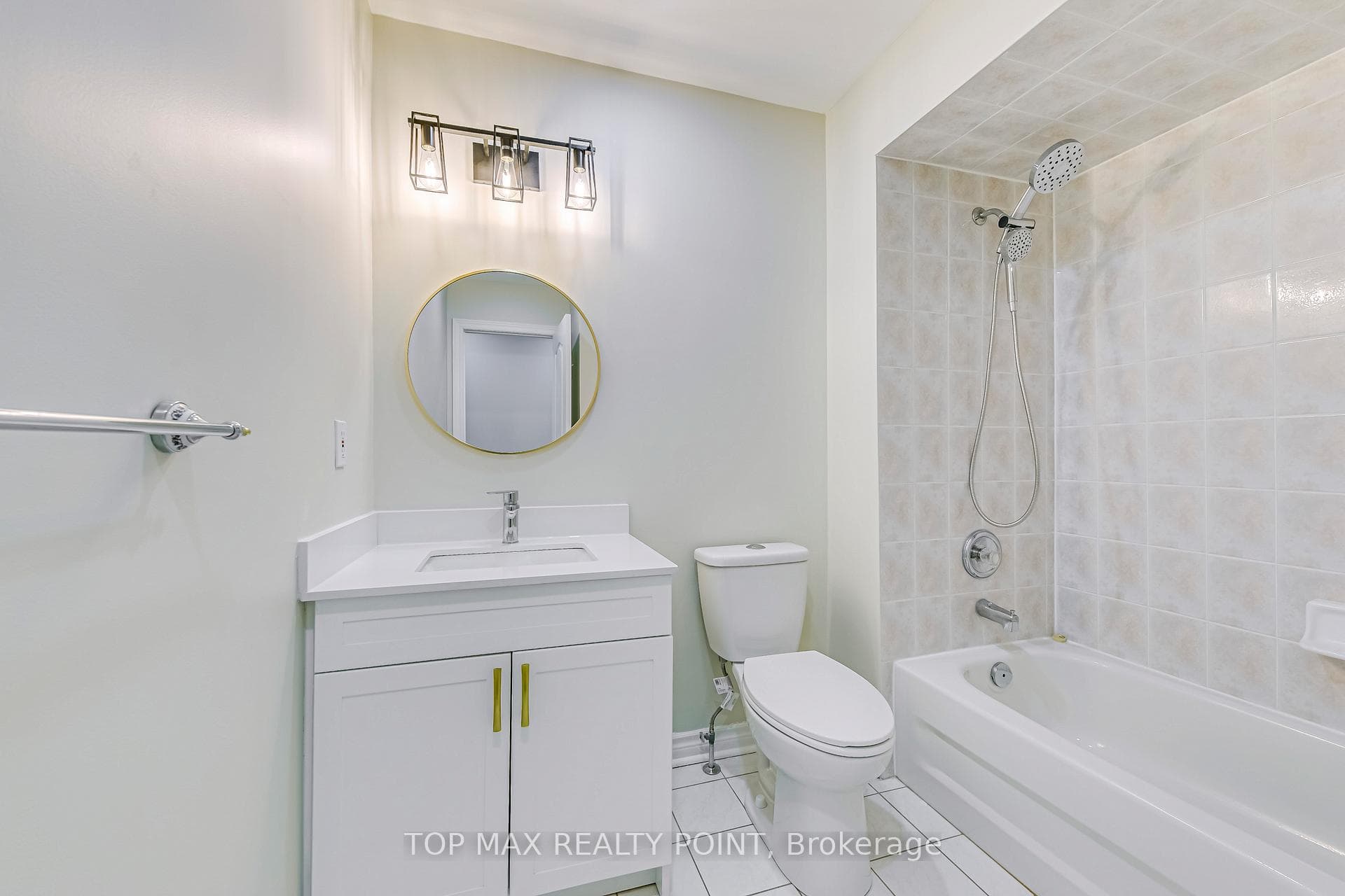 2250 Rockingham Drive Unit 4 photo 31