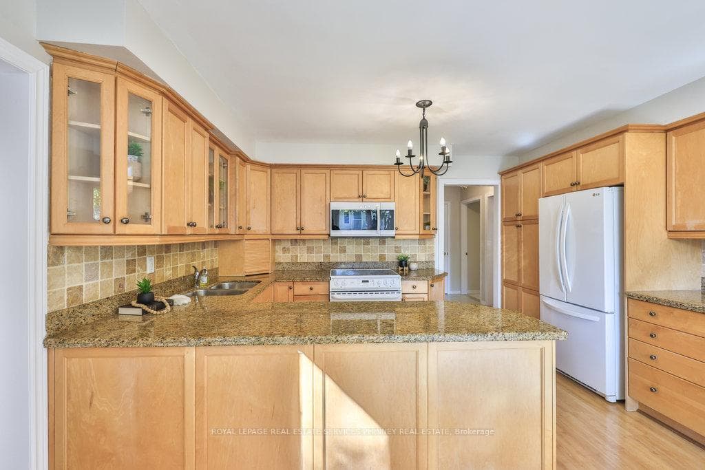 700 Fieldstone Road photo 11