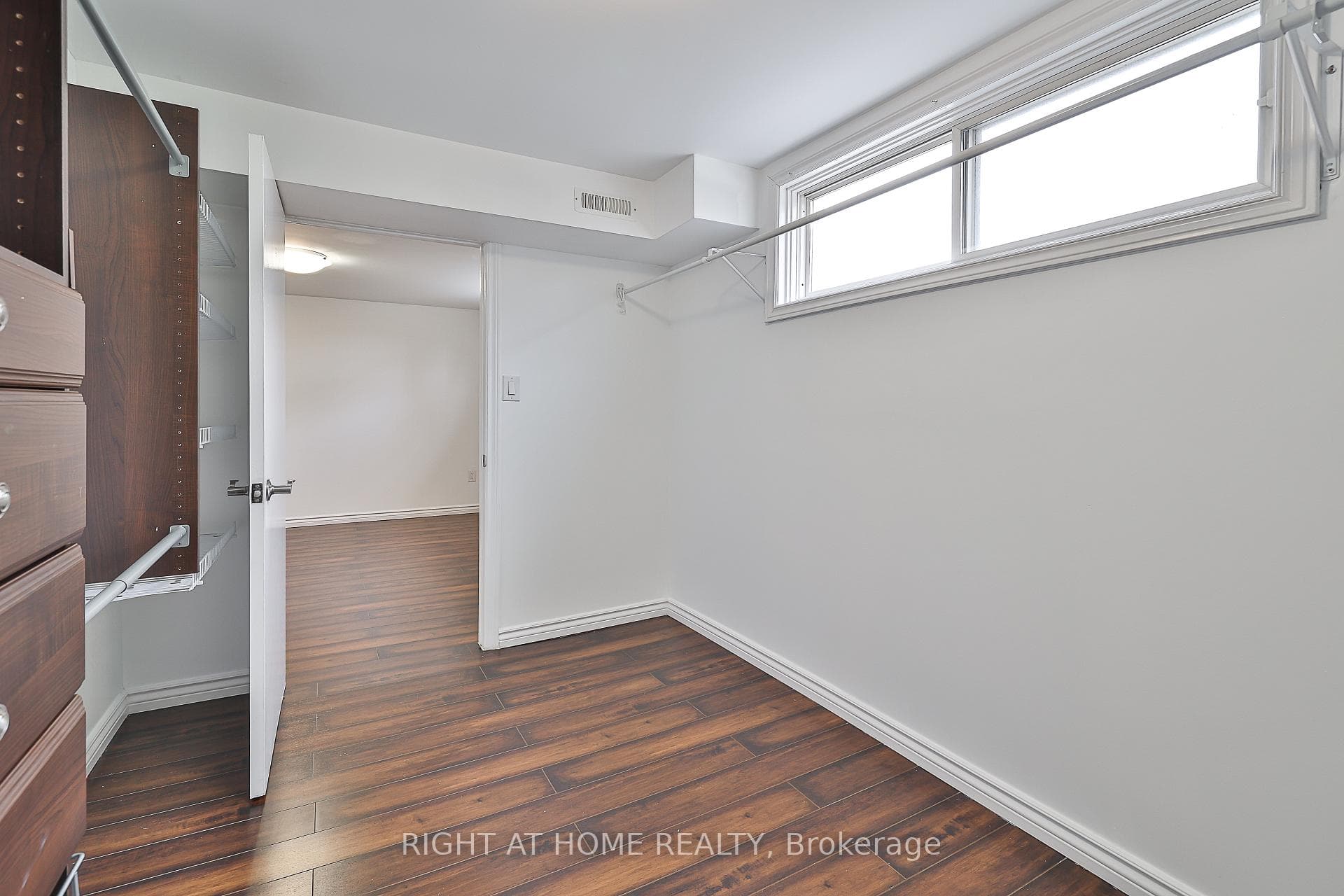 668 Cumberland Avenue photo 28