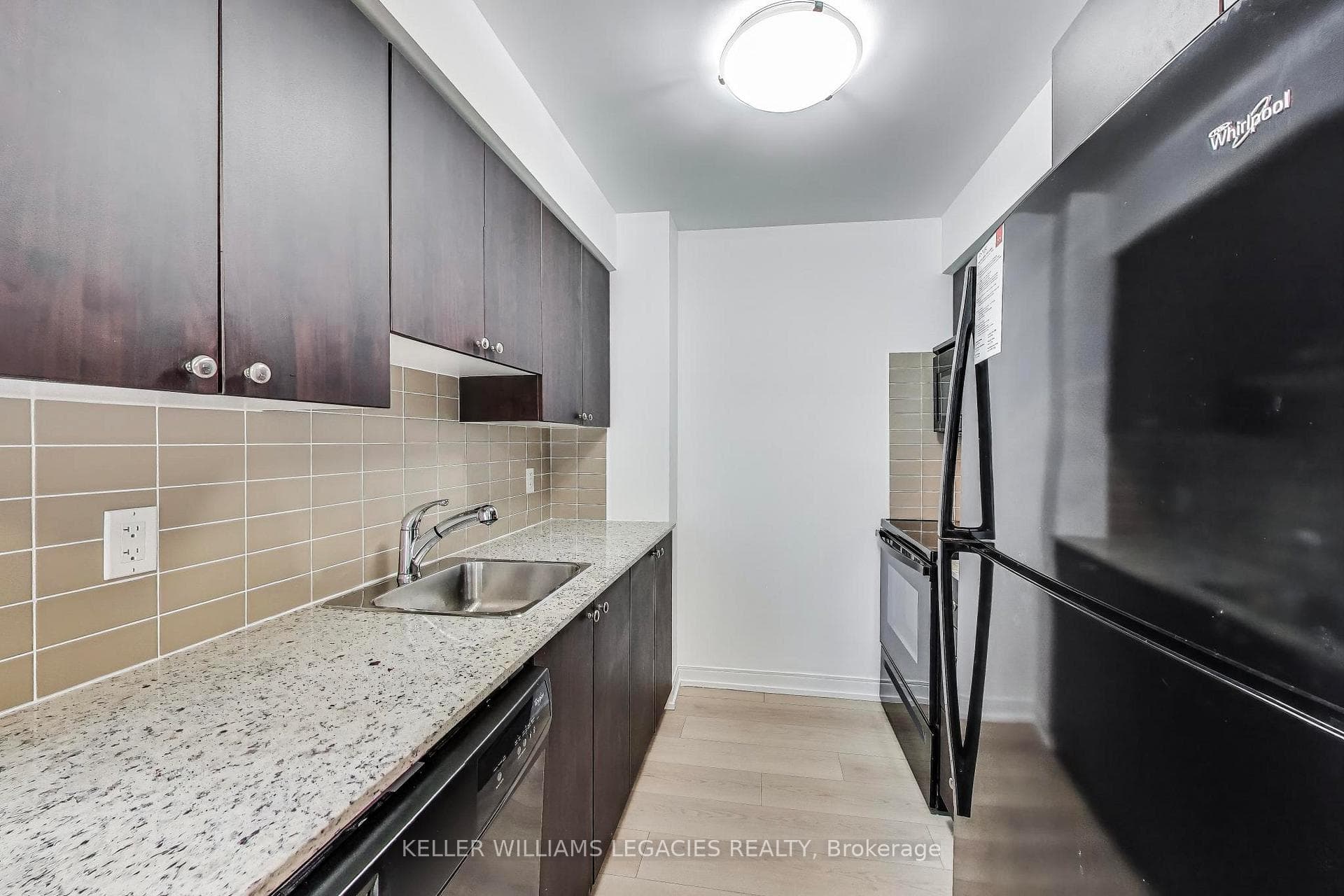181 Village Green Square Unit 719 photo 7