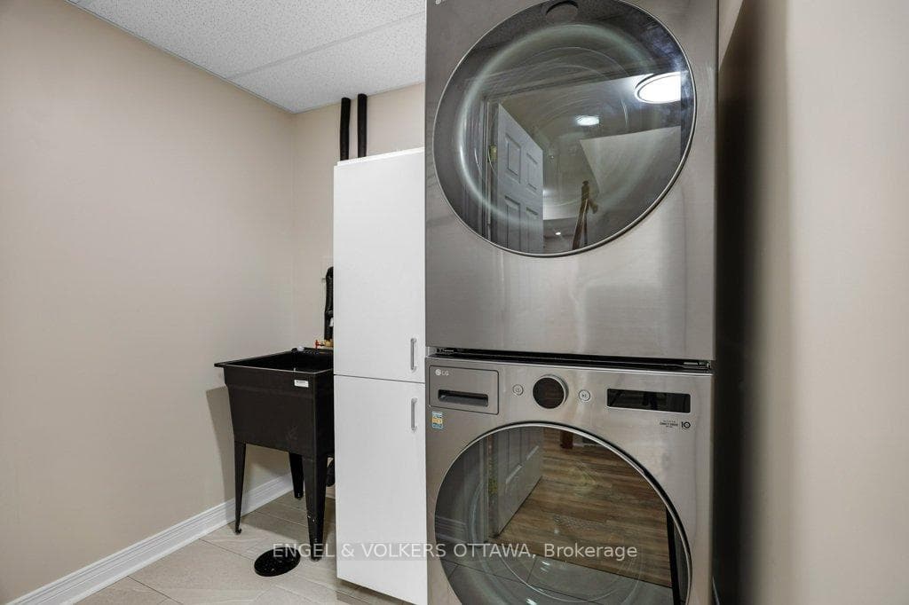 8 Mary Hill Crescent photo 38