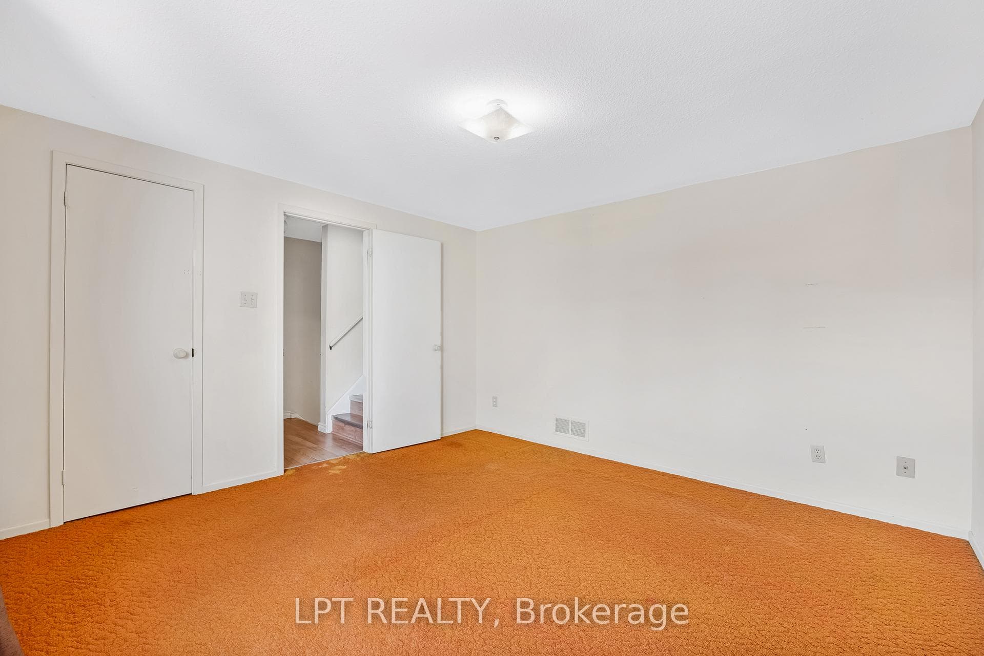 32 Scotney Grove photo 20