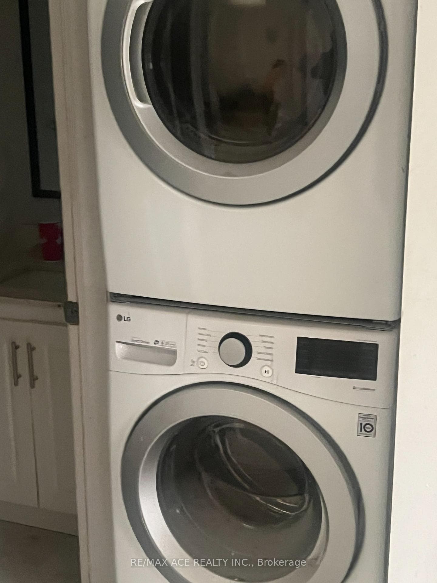 2621 Eglinton Avenue Unit Upper Unit photo 5