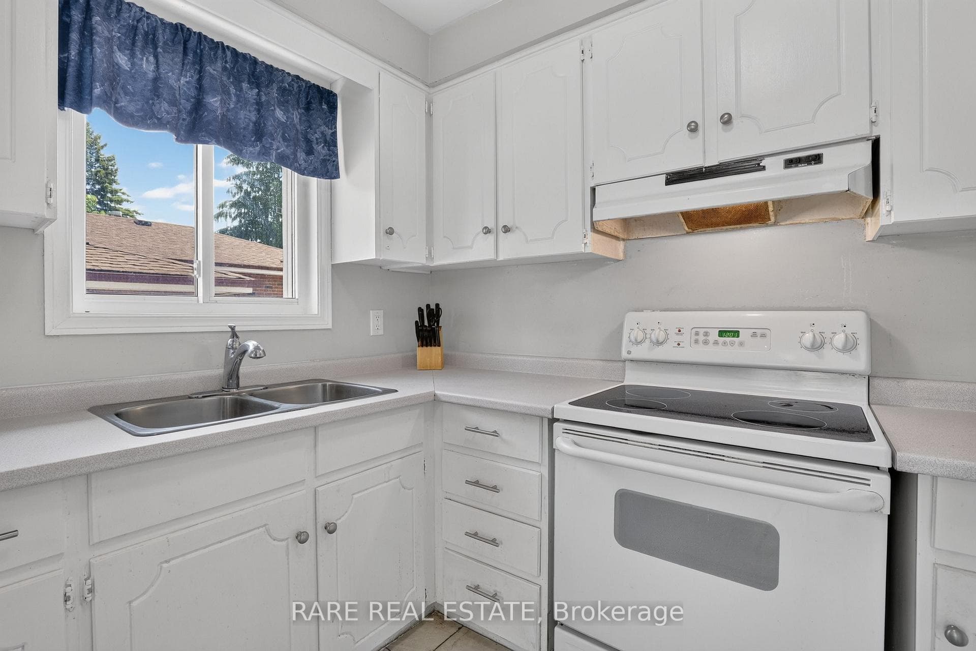 38 Lay Street photo 11