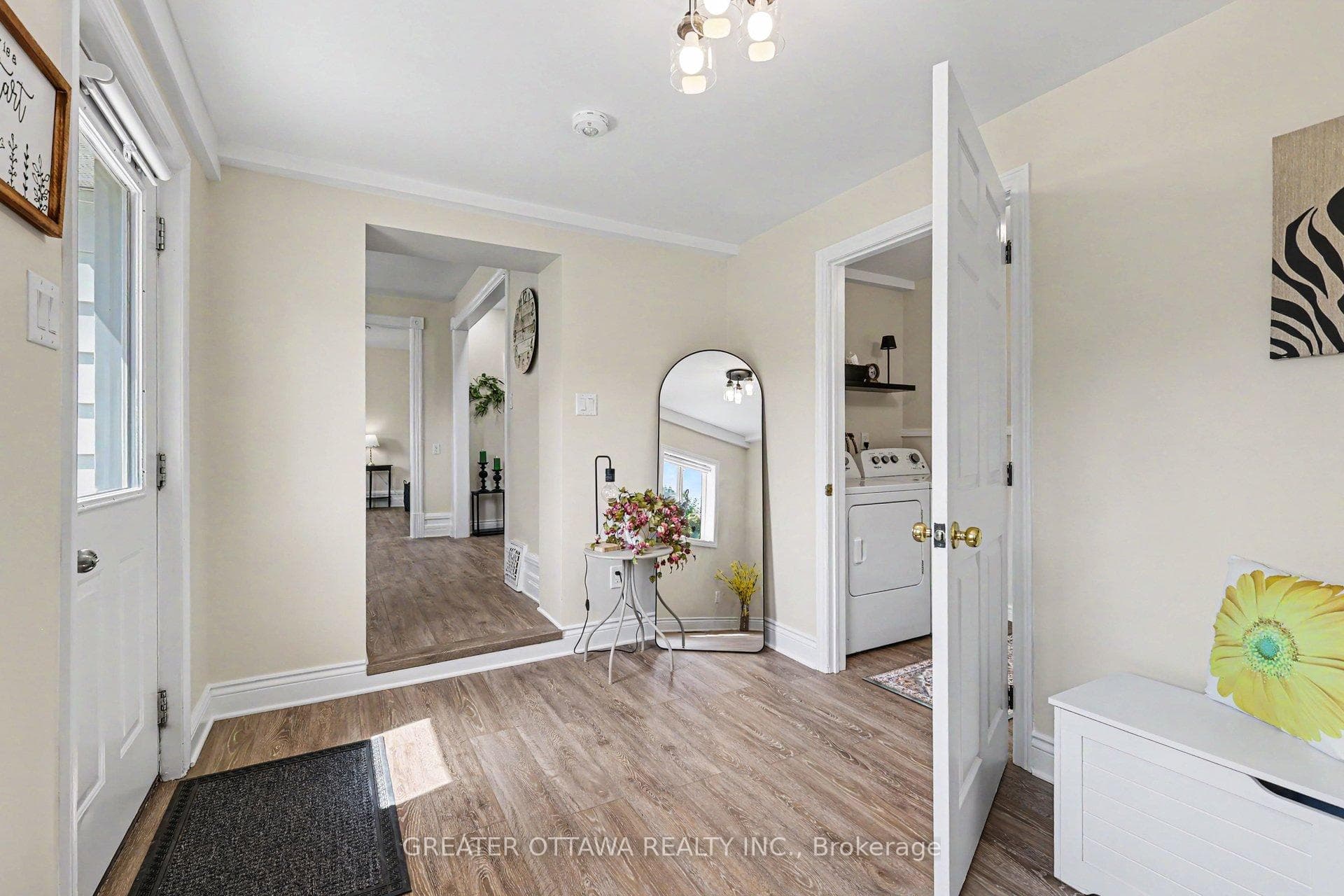 Huge functional foyer