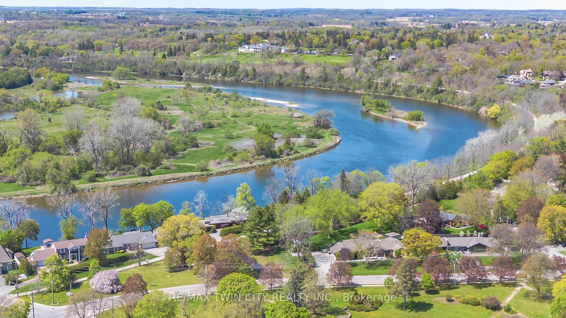7 Winston Avenue photo 46