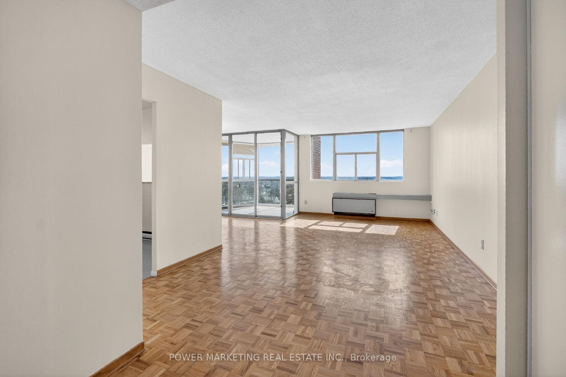 2760 CAROUSEL Crescent Unit 1204 photo 12