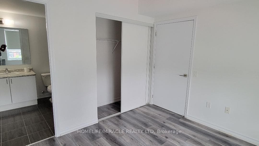 1 Falaise Road Unit 221 photo 14