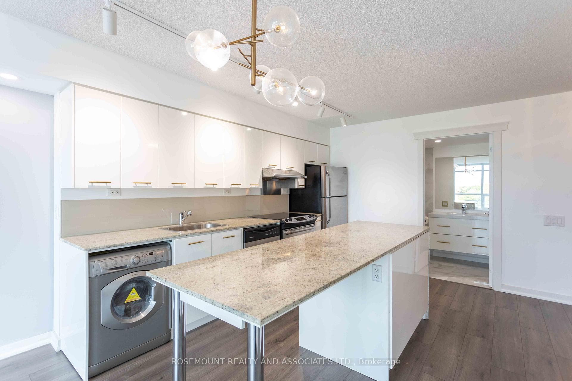 15 Singer Court Unit 706 photo 14