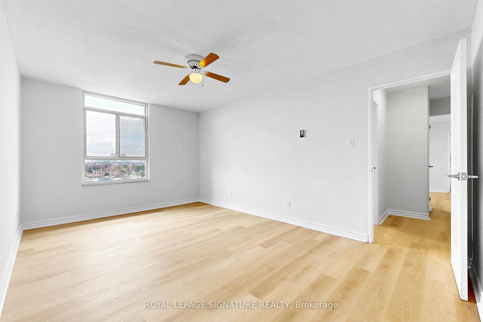 2550 Pharmacy Avenue Unit 703 photo 23