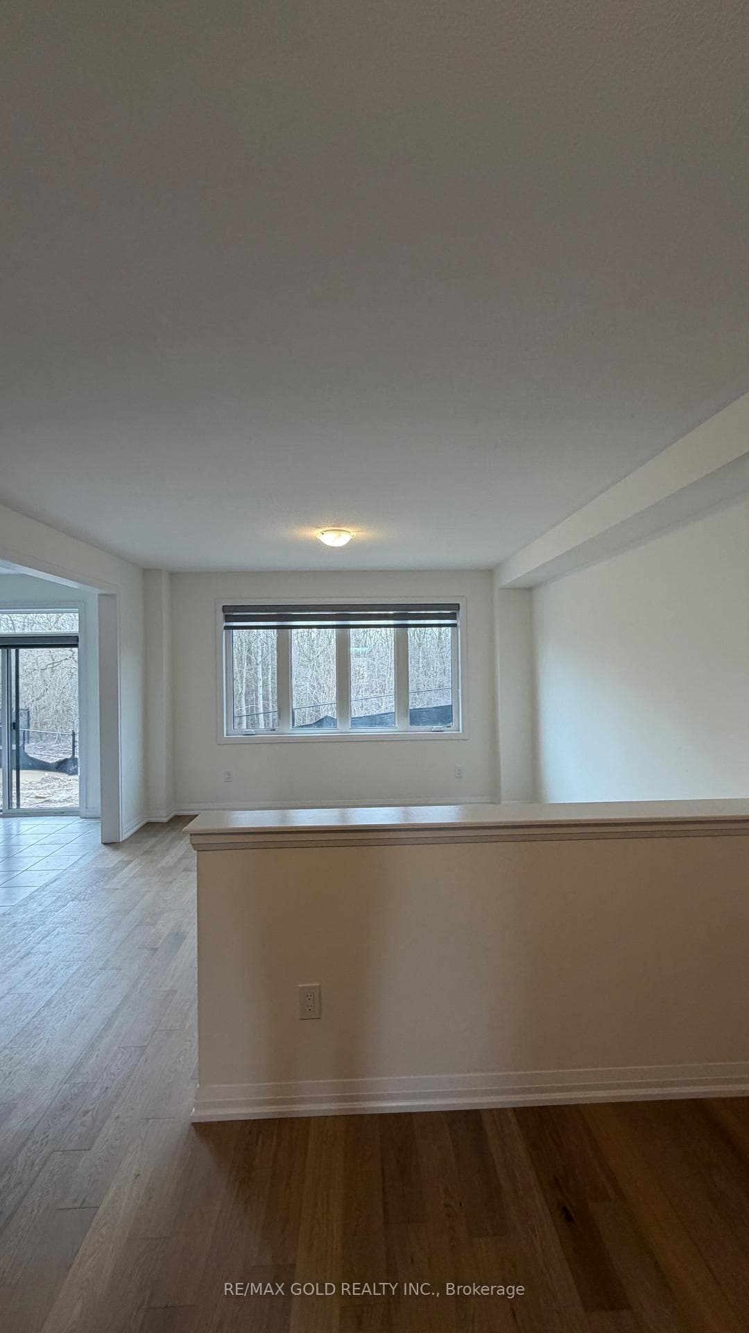 134 Adeline Crescent photo 5