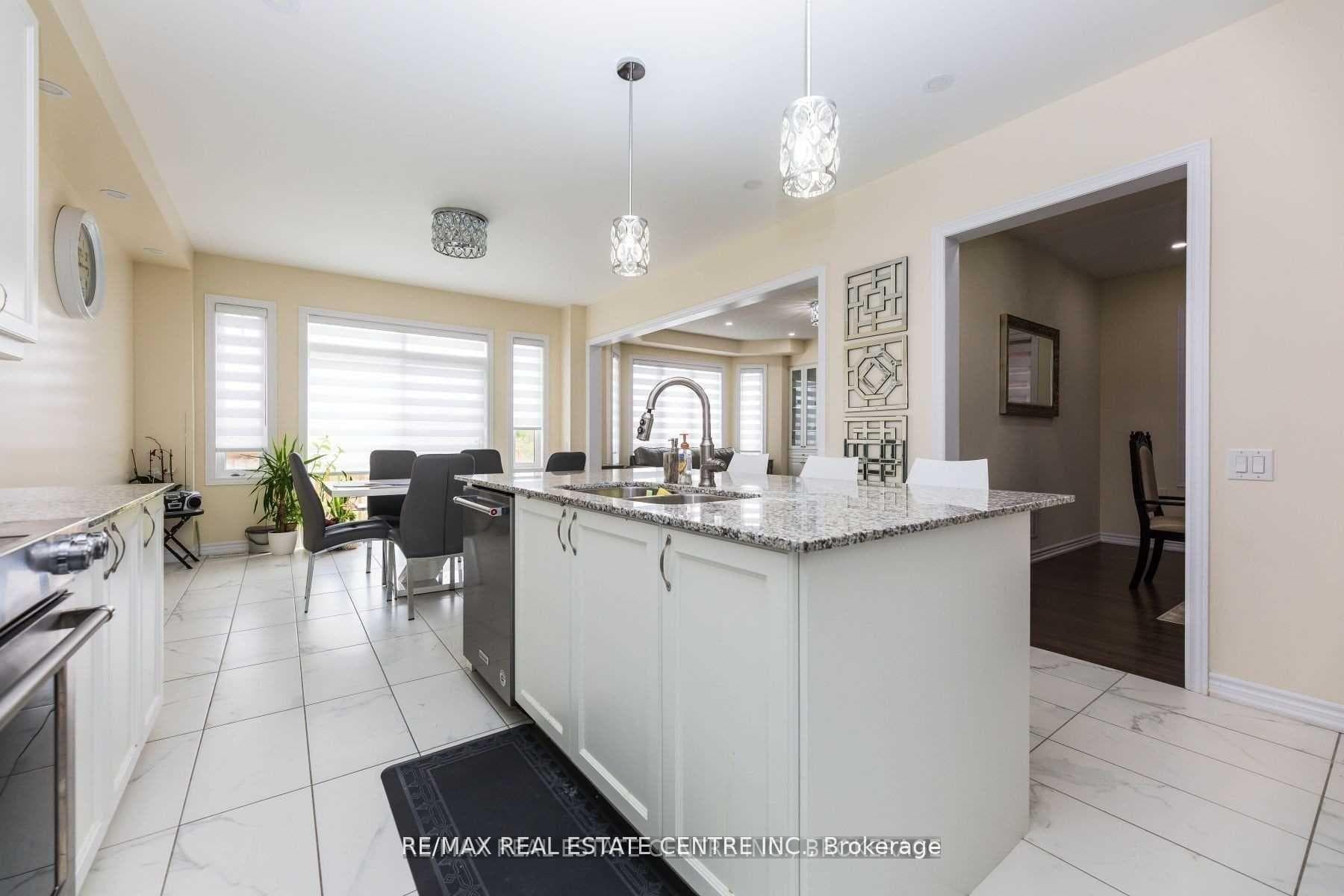 299 Bonnieglen Farm Boulevard photo 7