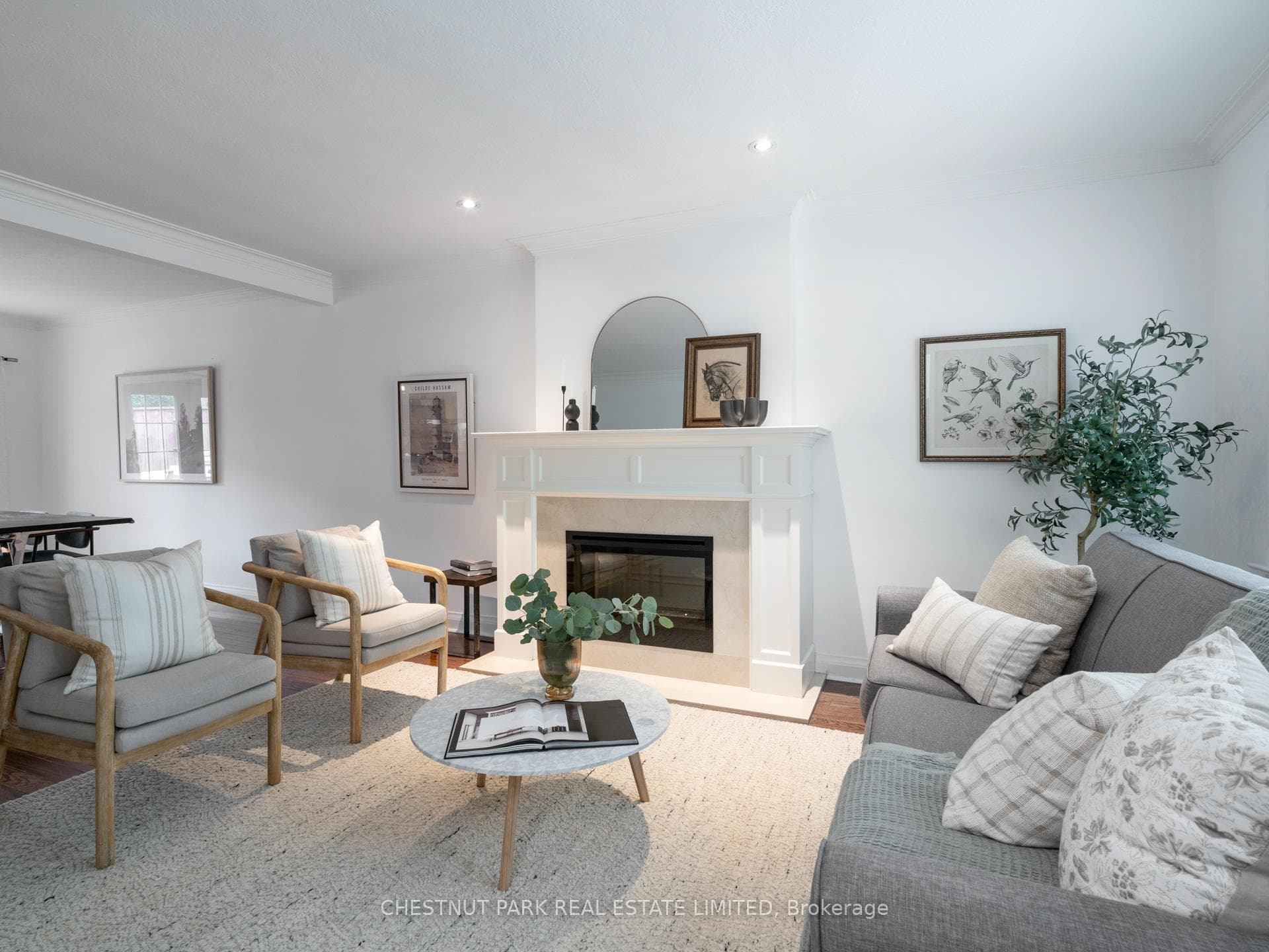 23 Rowley Avenue photo 2