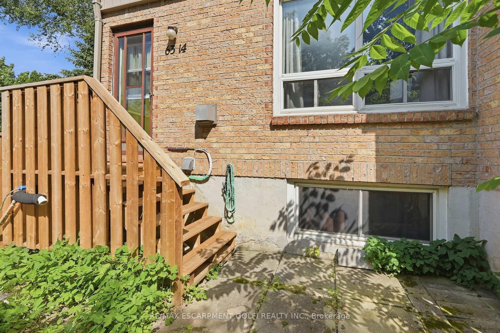 63 Fonthill Road Unit 14 photo 32