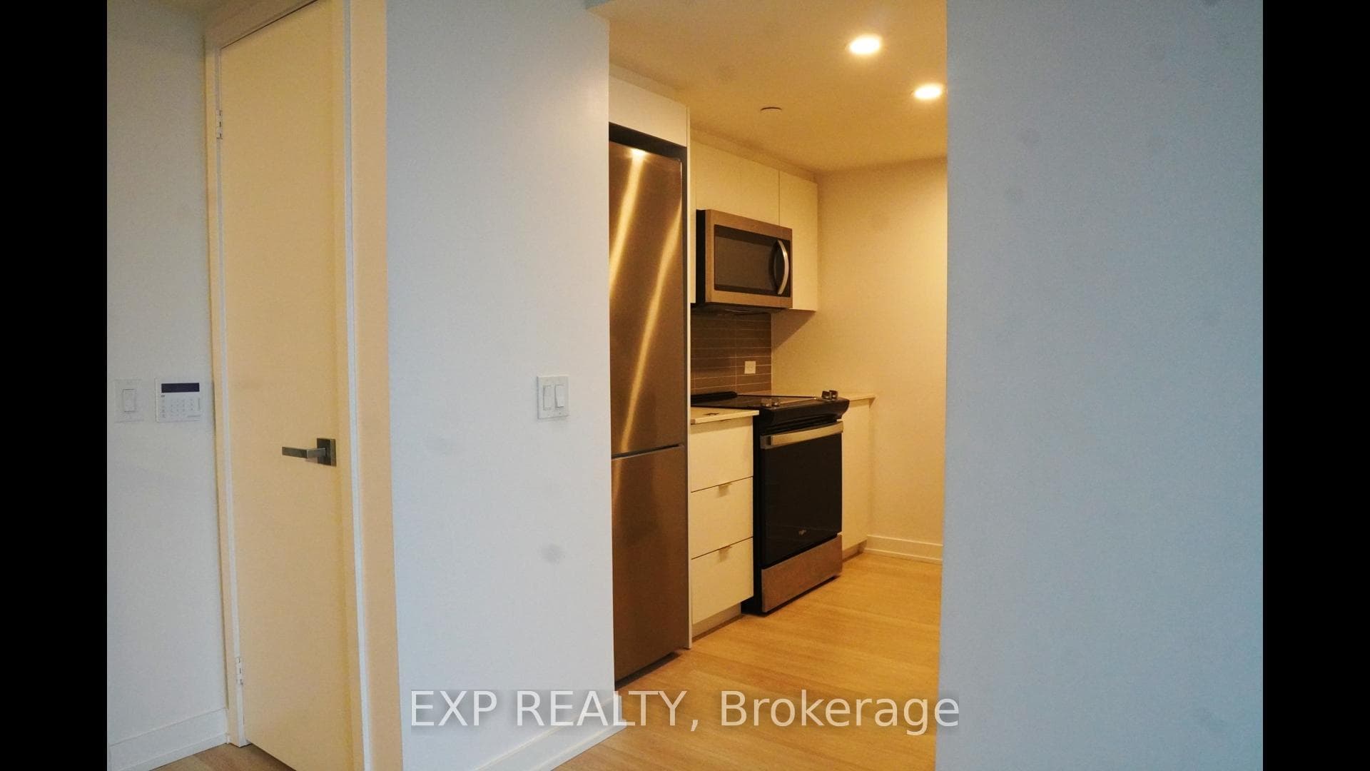 30 Tretti Way Unit 217 photo 3