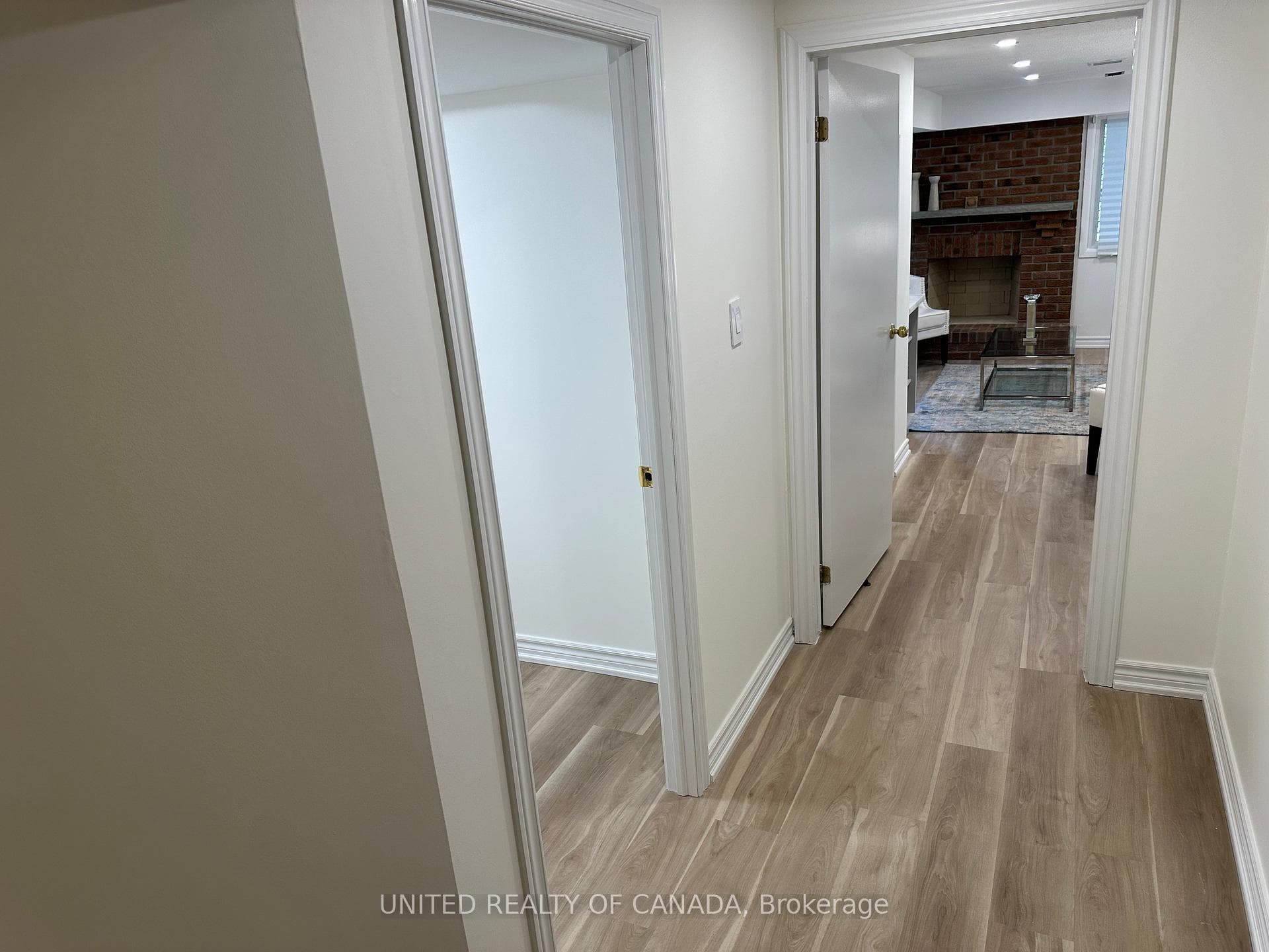 102 Baywood Court photo 31