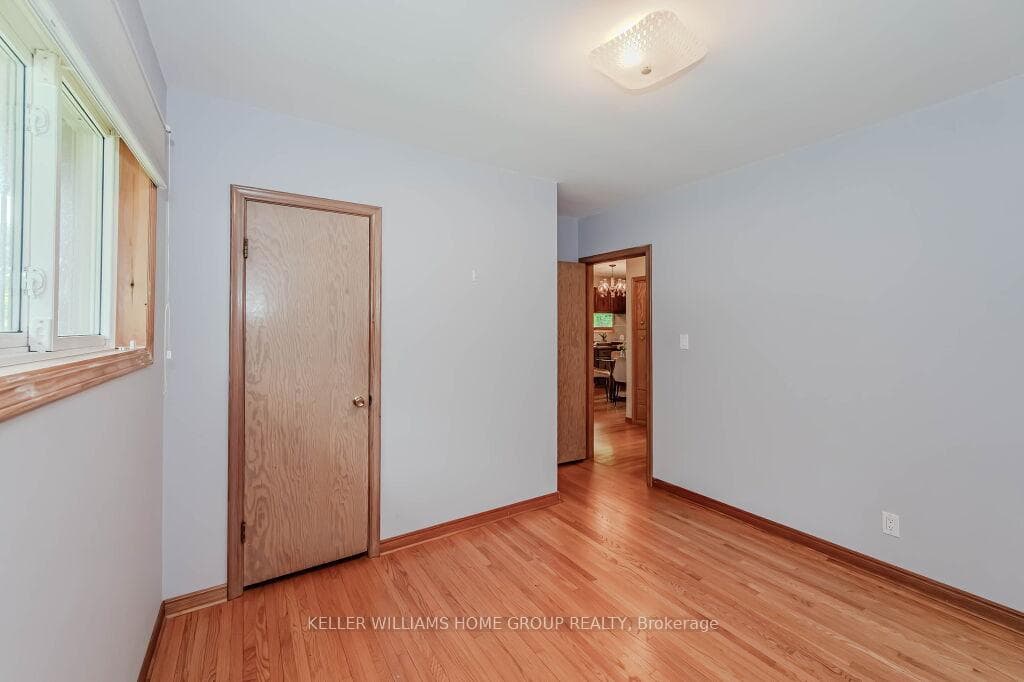 6 Callander Drive photo 17