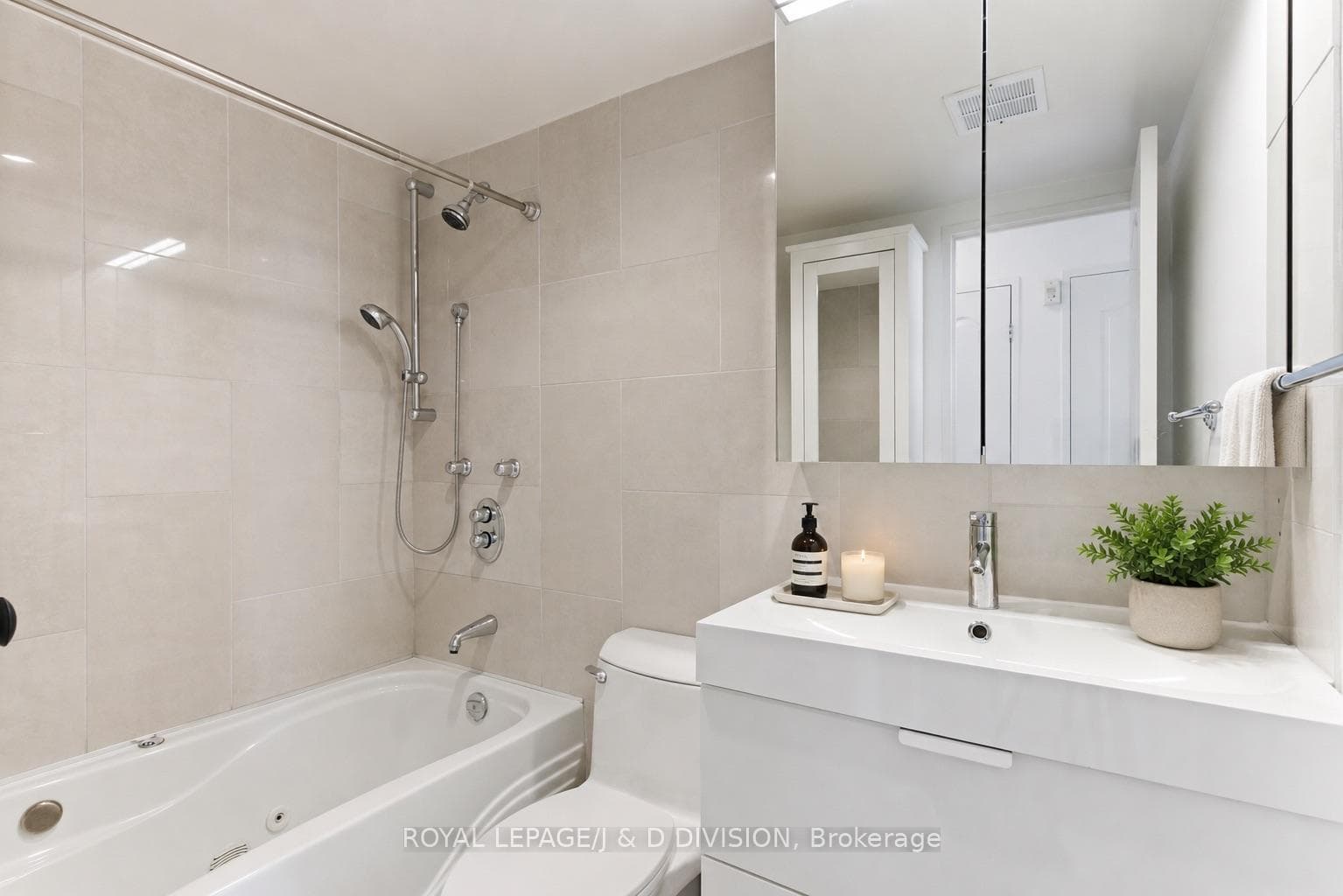 100 Canyon Avenue Unit 701 photo 25