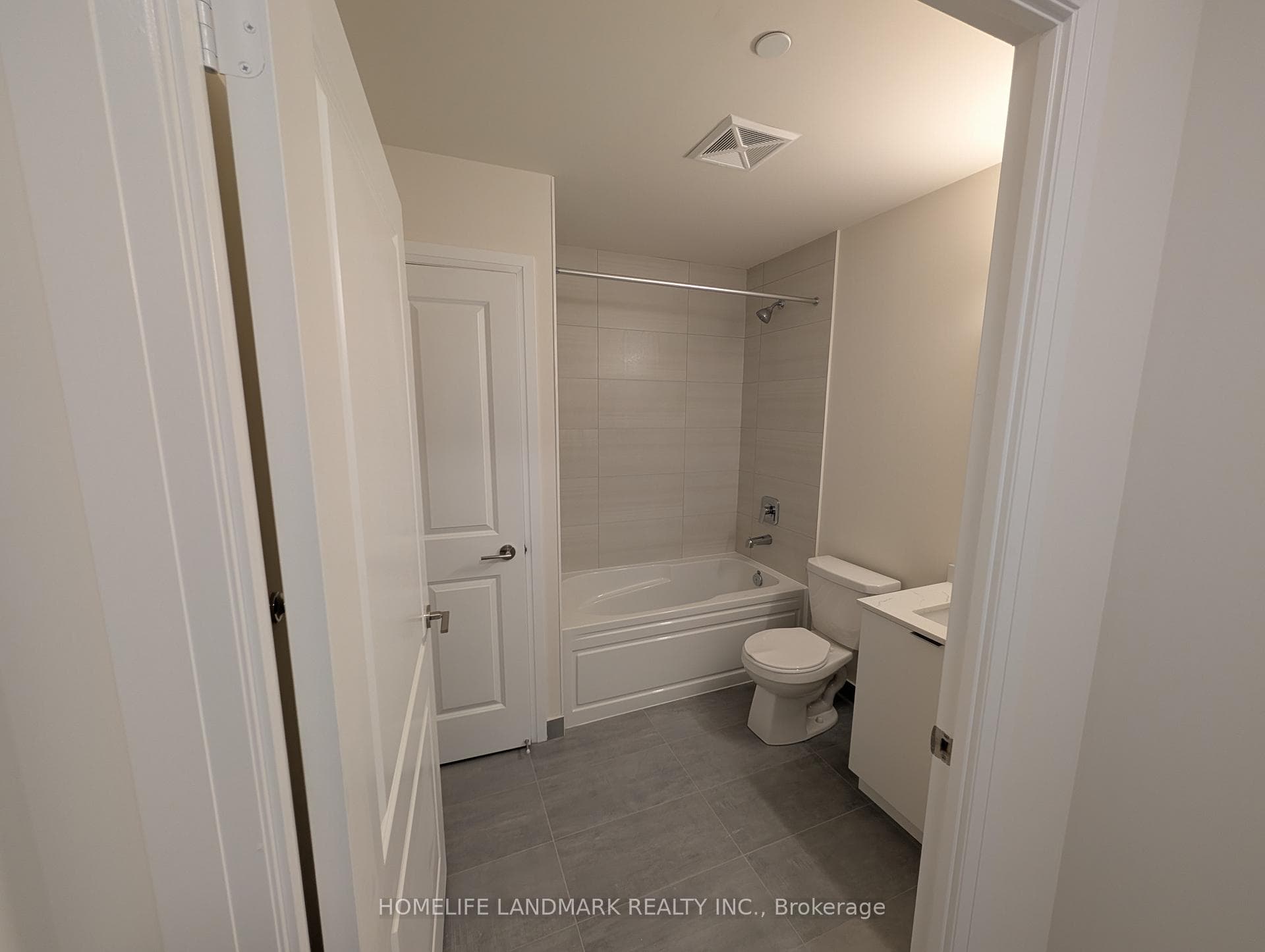 15 Watergarden Drive Unit 213 photo 19