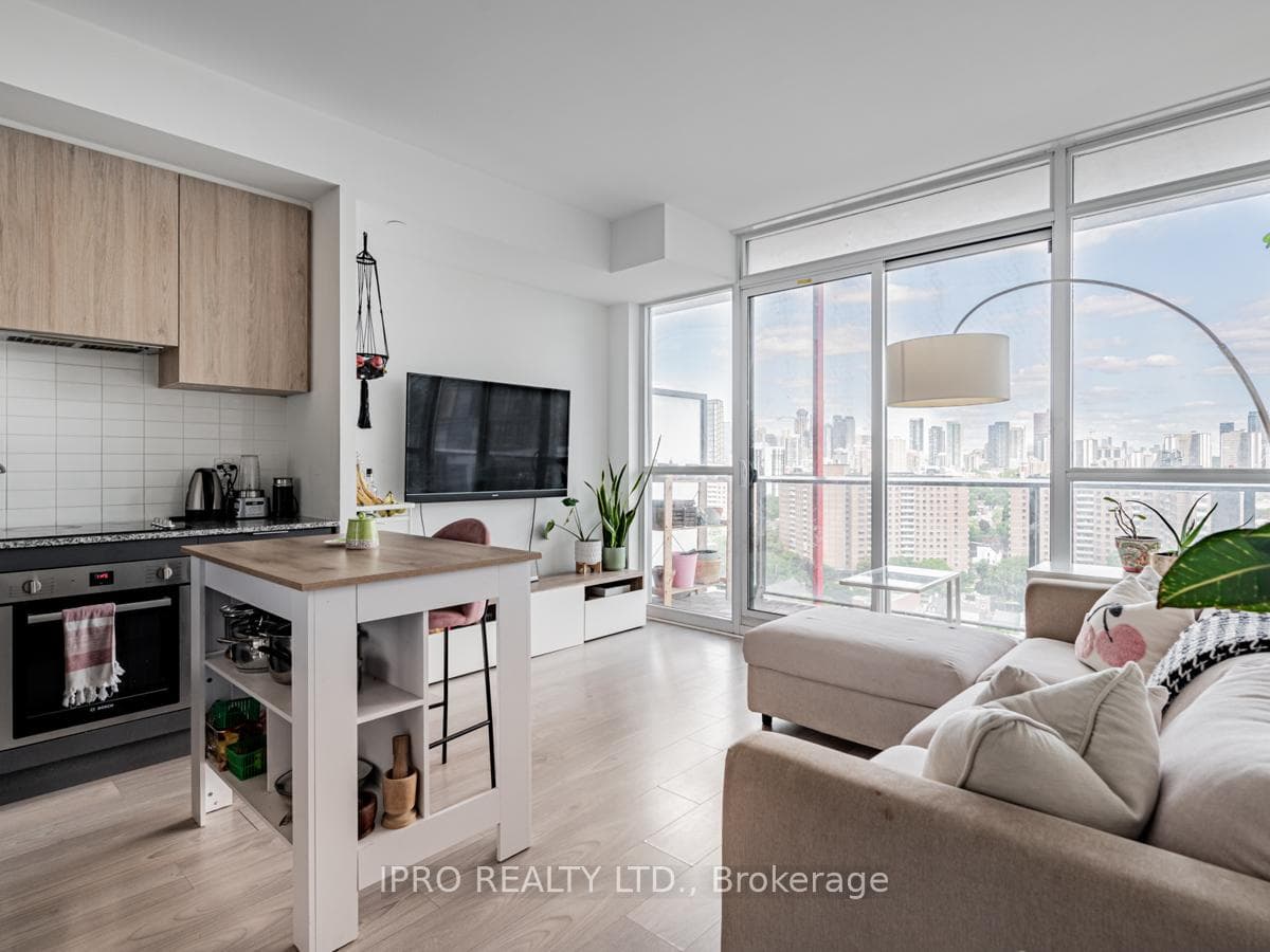 120 Parliament Street Unit 1704 photo 1