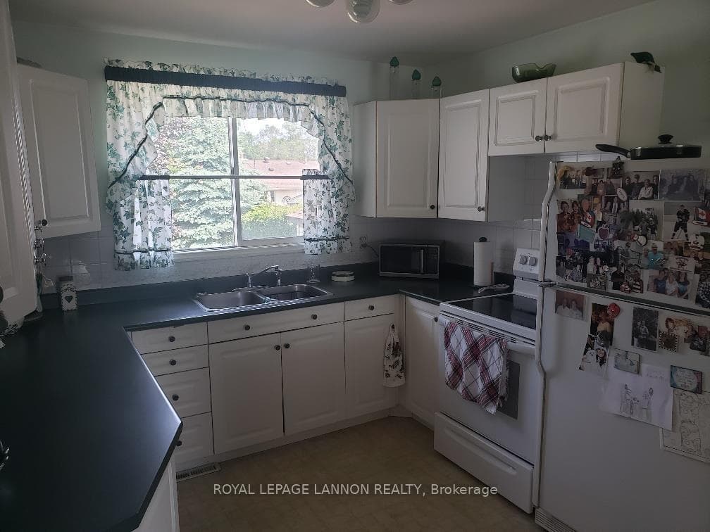 140 Junot Avenue photo 4