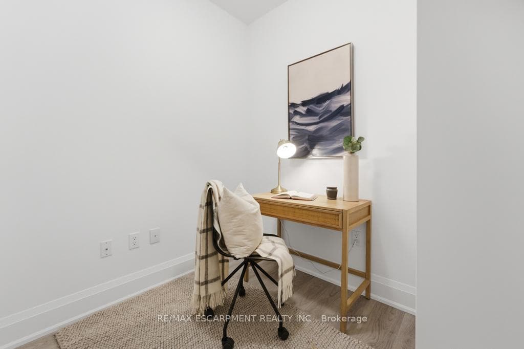 5055 Greenlane Road Unit 340 photo 15