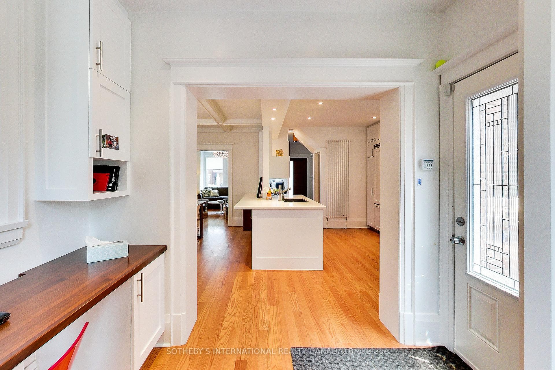 114 Westmount Avenue photo 10