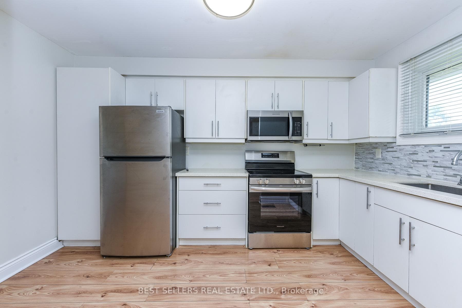 12 Ashton Crescent Unit 12 photo 13