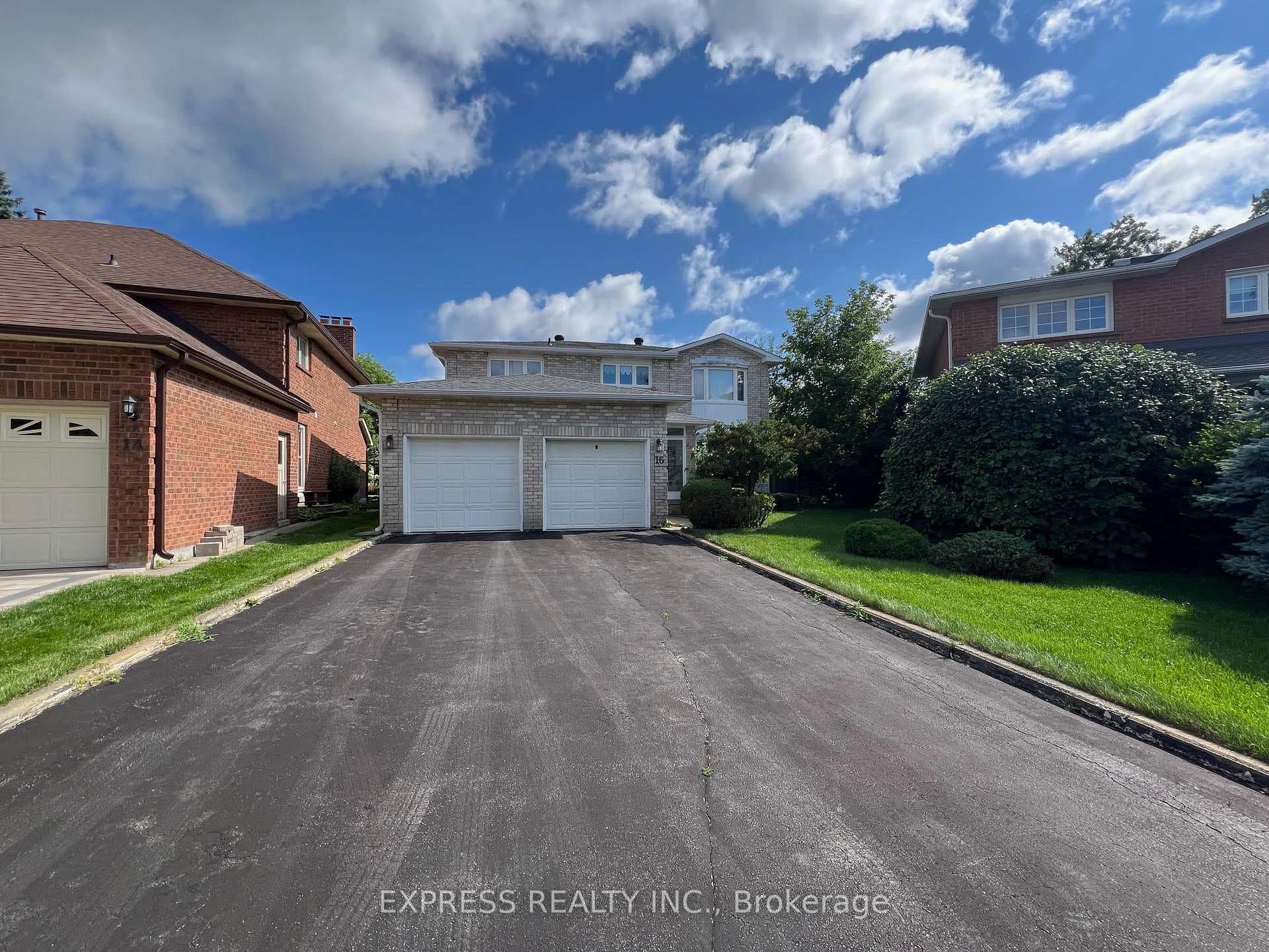 16 Hanover Court photo 2