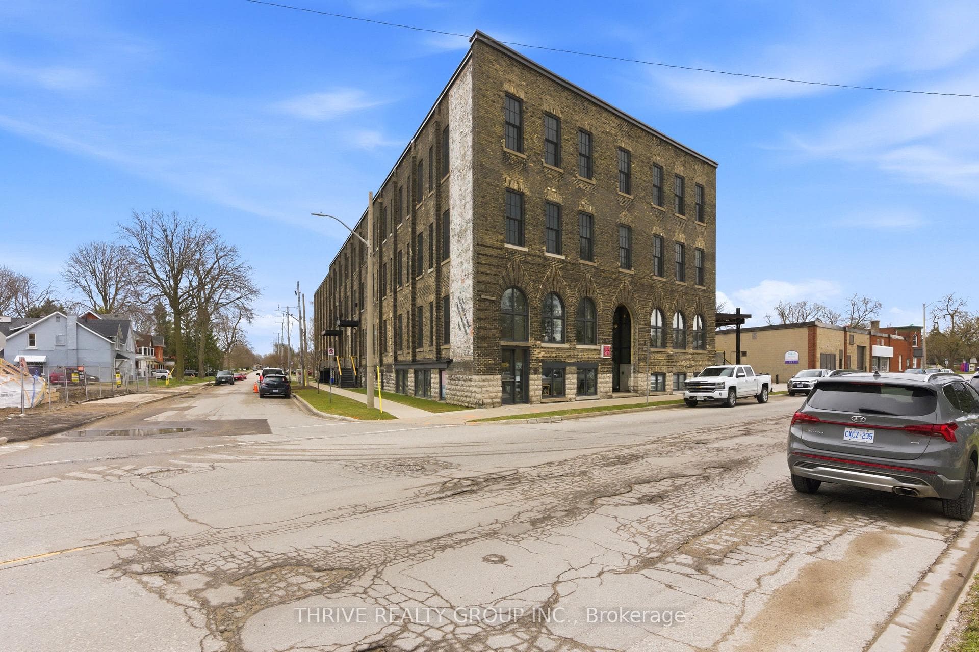 245 Downie Street Unit 304 photo 34