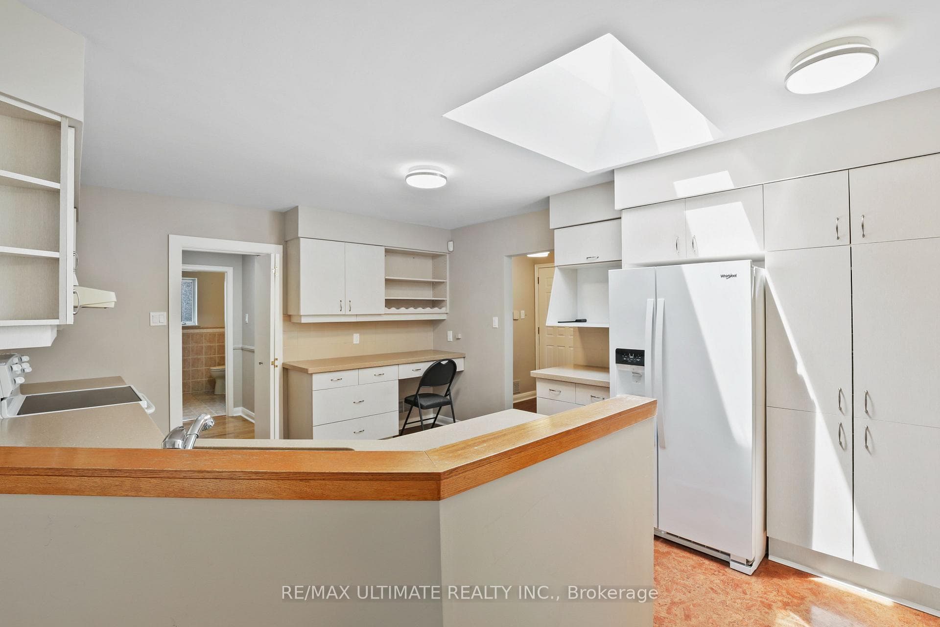 121 Elvaston Drive photo 9