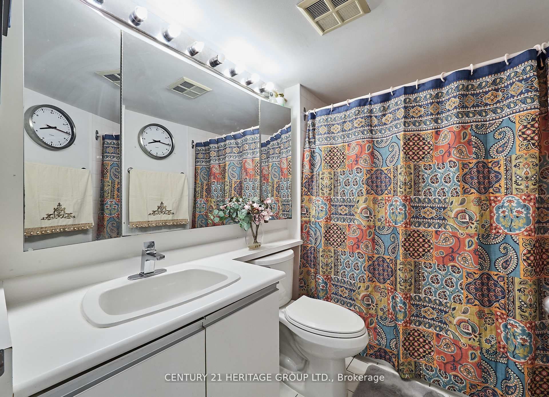 21 Overlea Boulevard Unit 511 photo 10