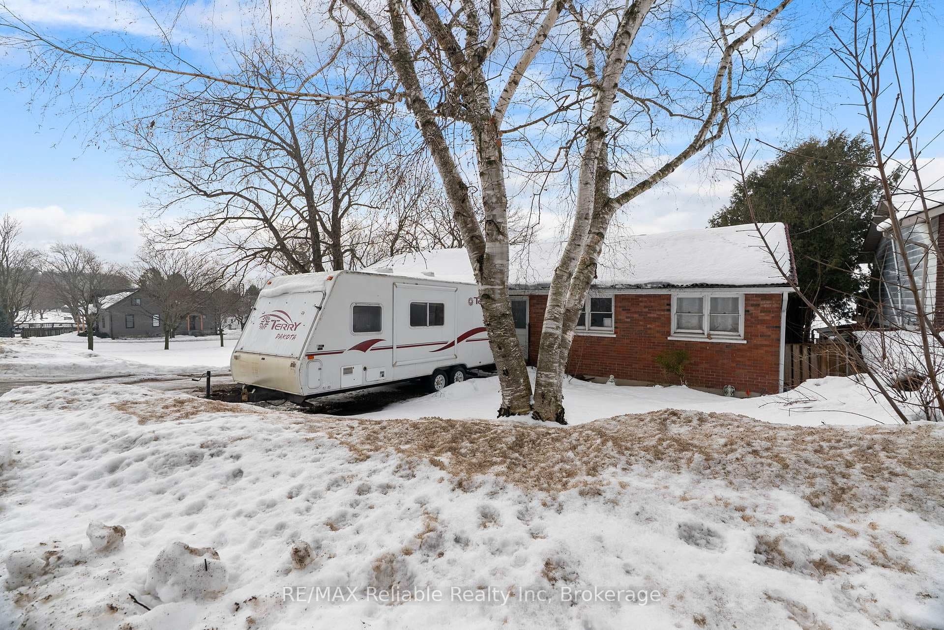 117 Goderich Street photo 30