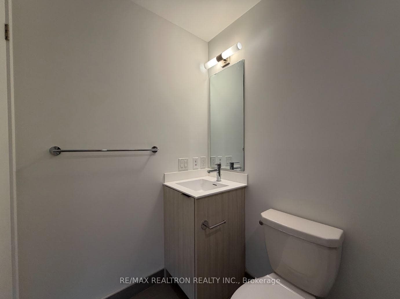 20 Deans Drive Unit 516 photo 9