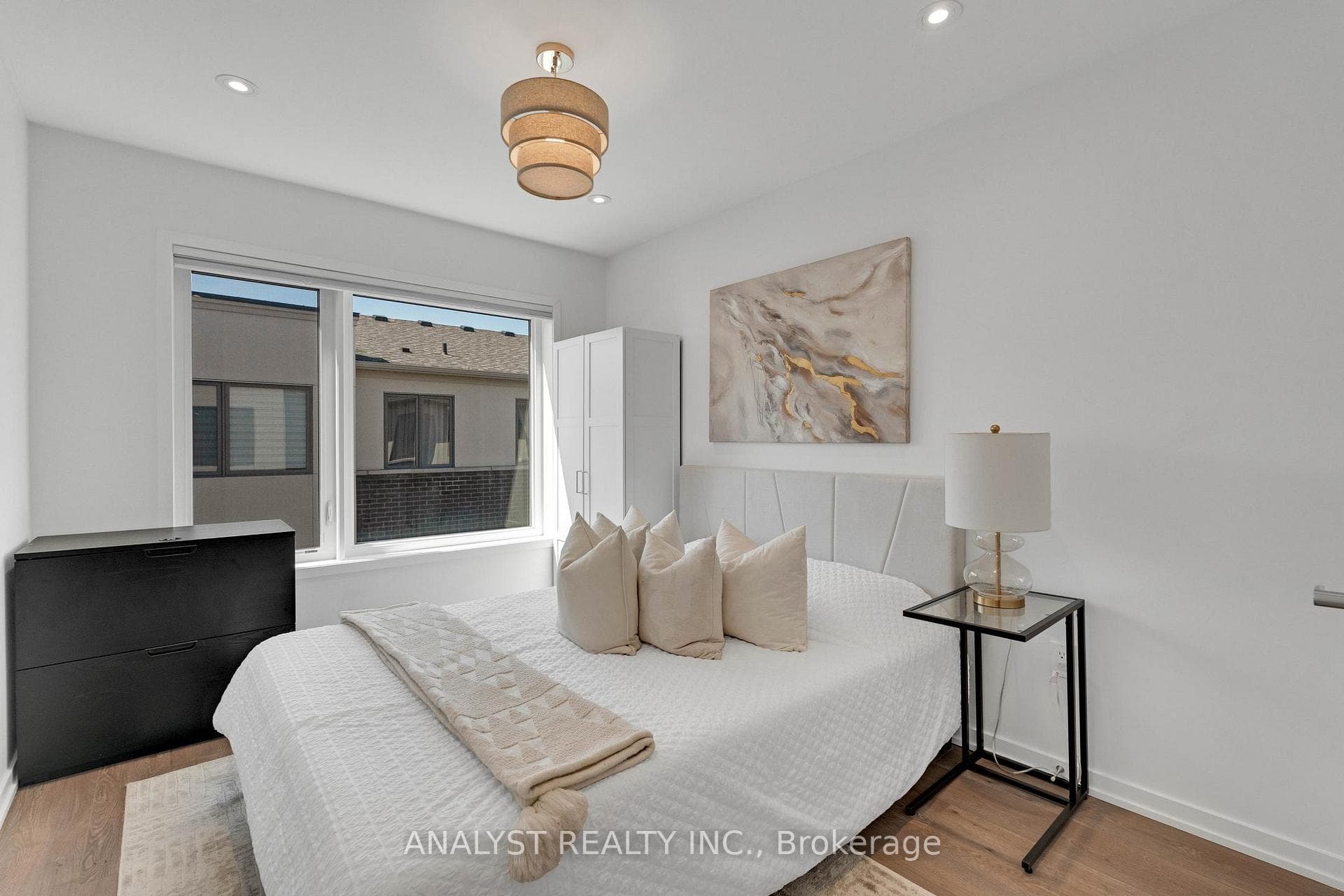 28 Queensland Crescent photo 23