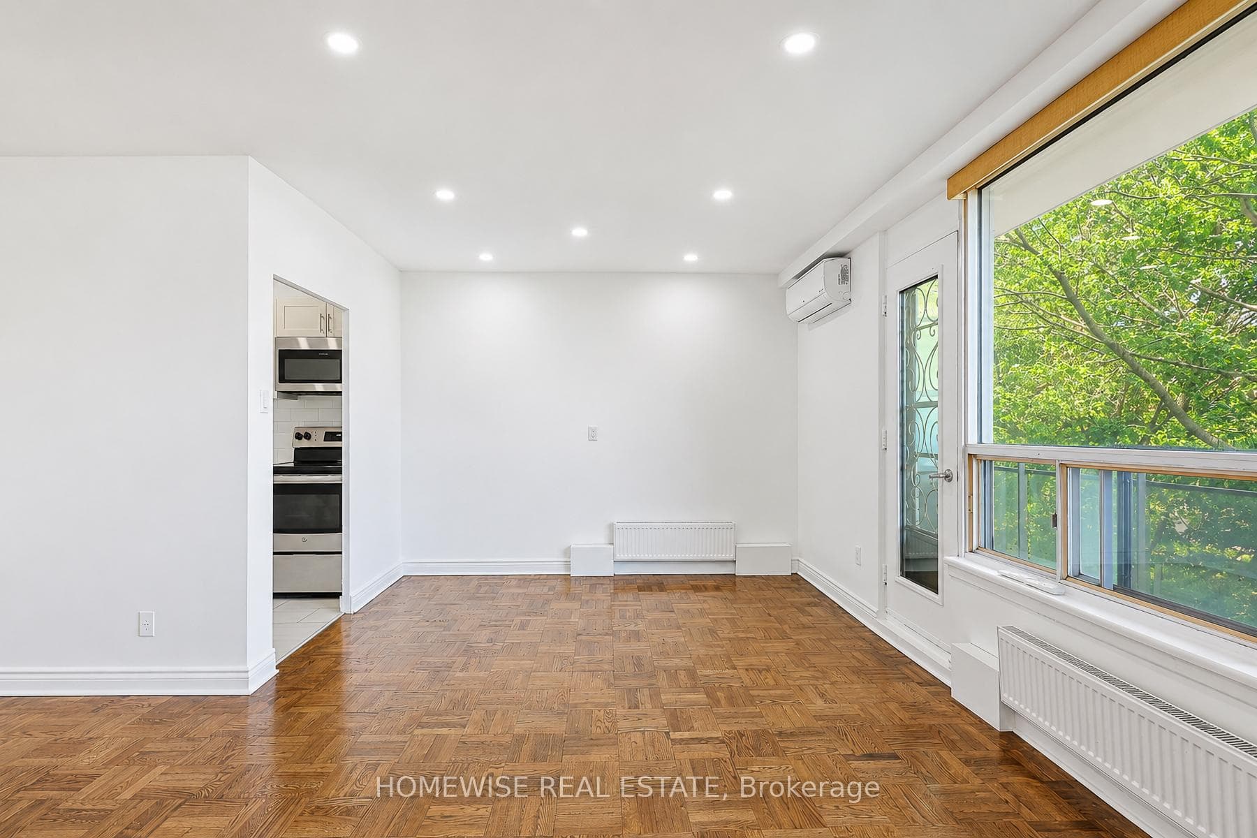 2500 Bathurst Street Unit 401 photo 5