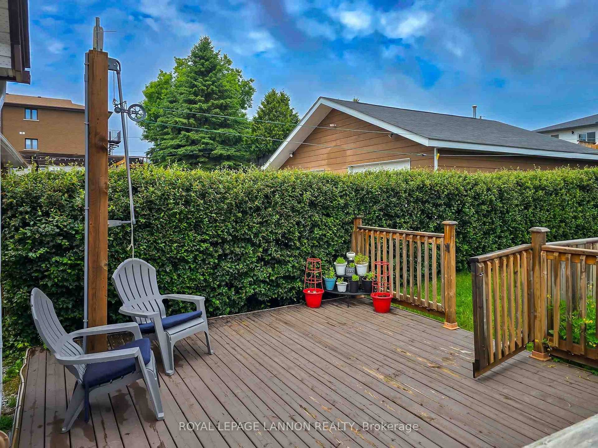 96 Albany Street photo 36