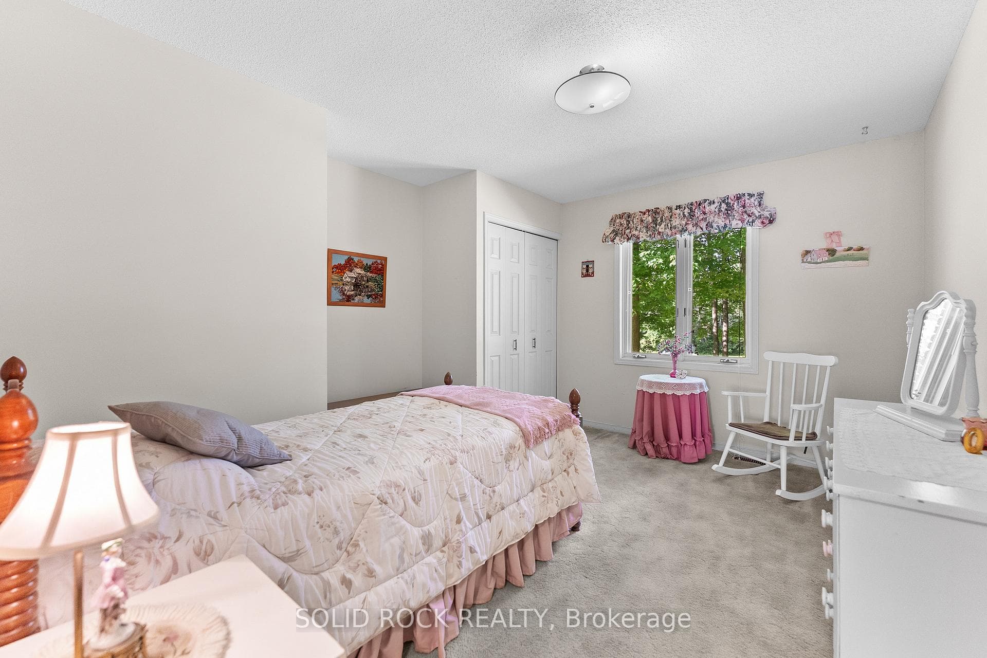 89 Woodridge Court photo 27