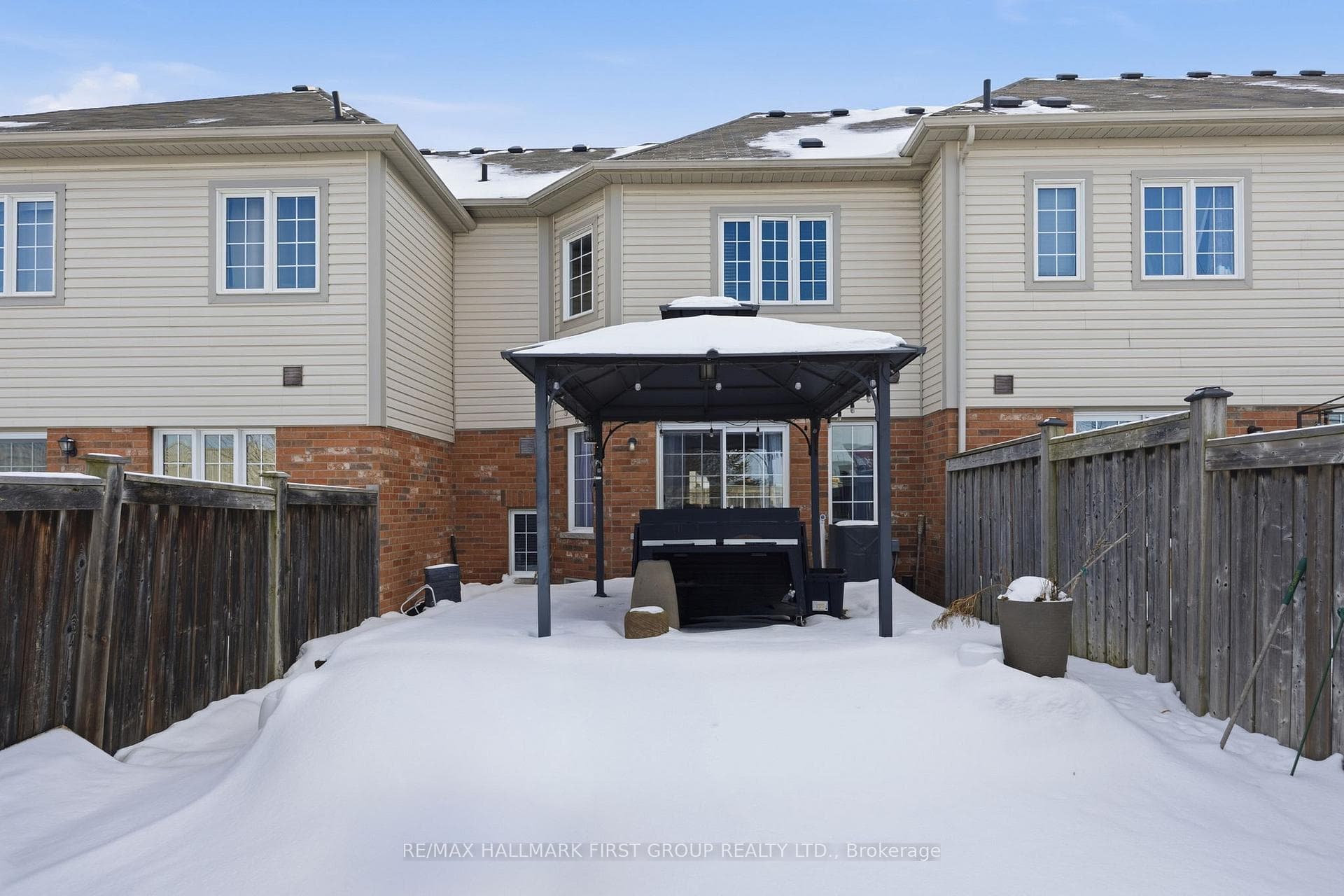 86 Elliottglen Drive photo 31