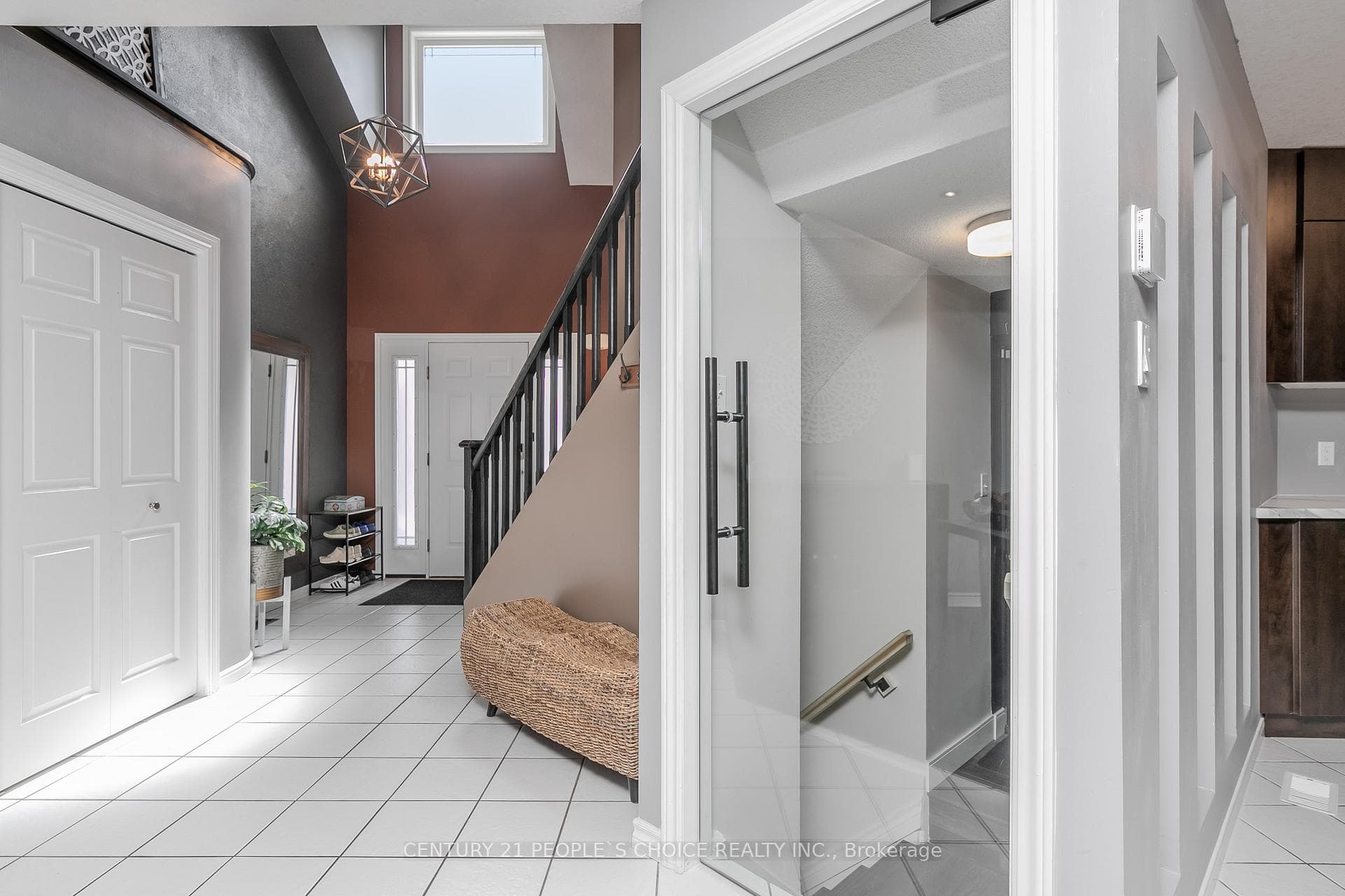 52 Grey Oak Drive photo 4