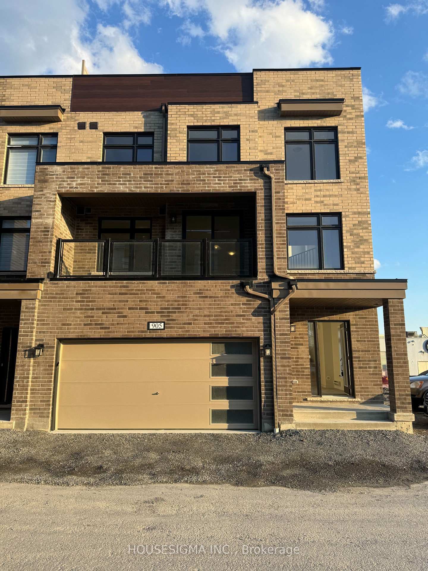 1865 Pickering Parkway Unit 905 photo 1