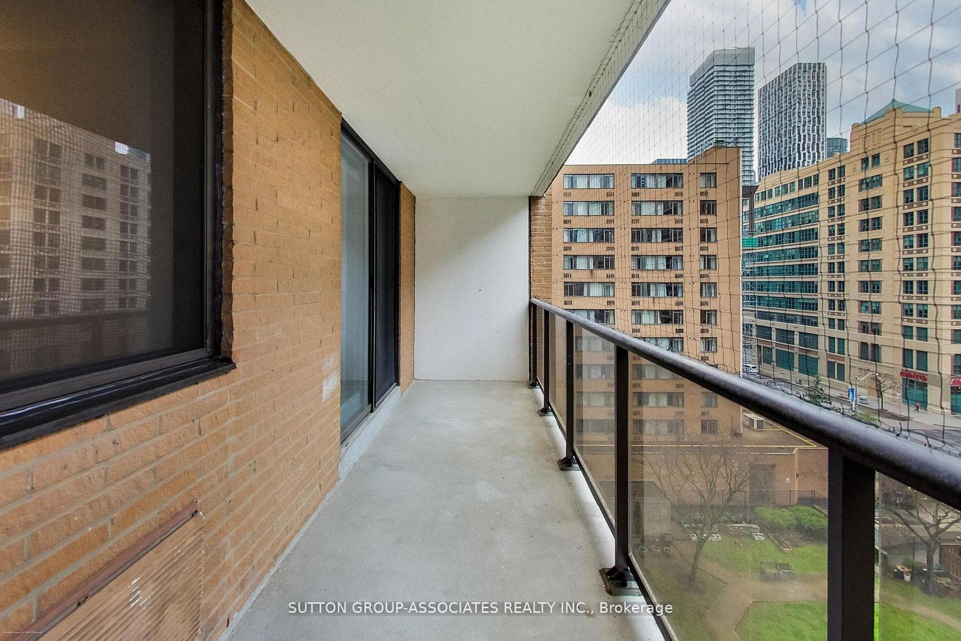 250 Jarvis Street Unit 804 photo 19